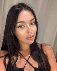 Sofia E.